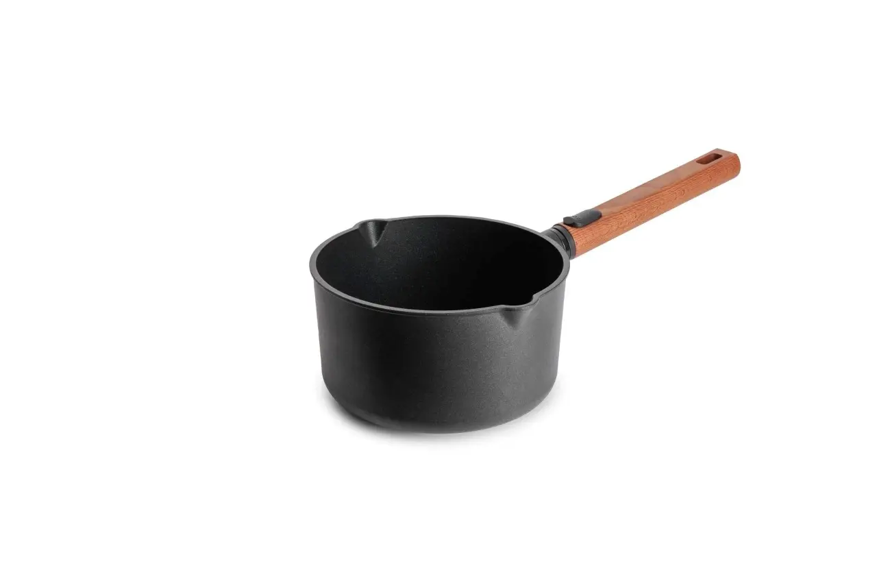 Woll Rendlík Eco Logic QXR s dřevěnou odnímatelnou rukojetí, 18 cm / 2,4 l 1118WLCI-Q