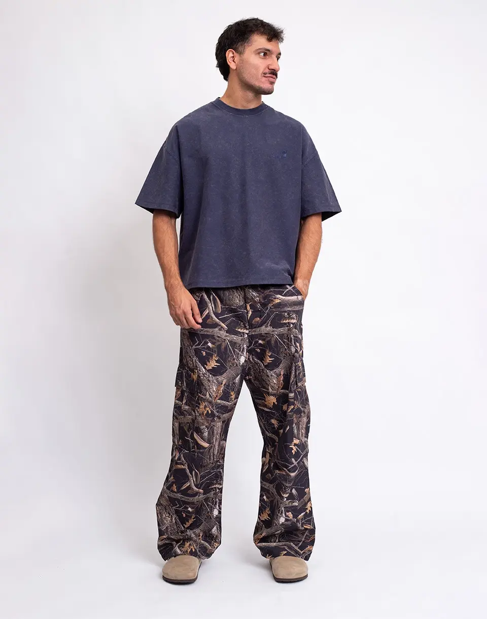 Carhartt WIP Osborn Cargo Pant Camo Feather Tree, Black rinsed