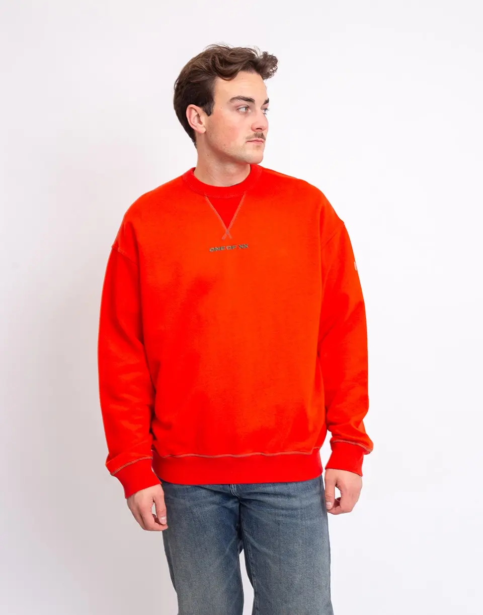 ONE OF XX Crewneck Red M
