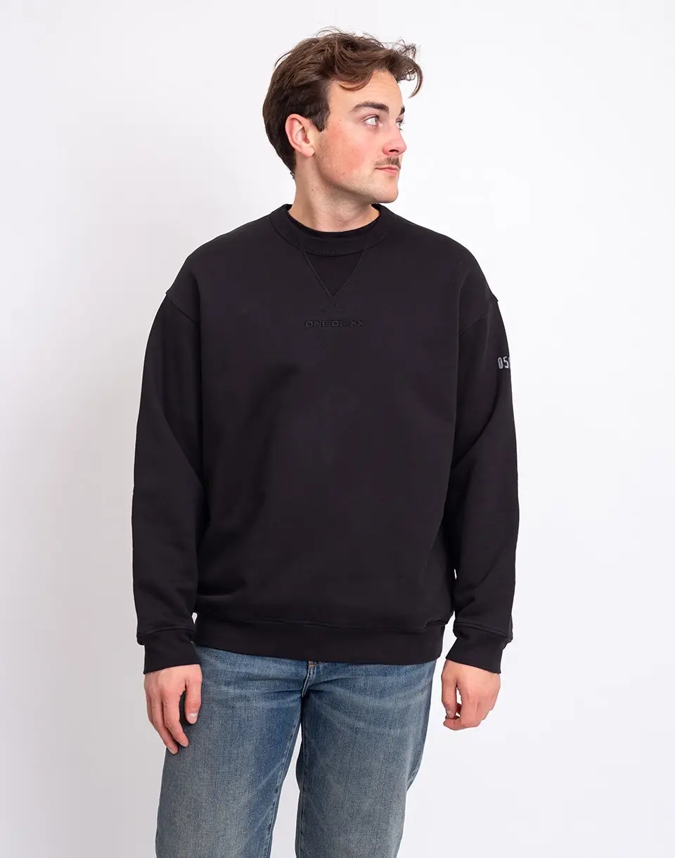 ONE OF XX Crewneck Faded Black