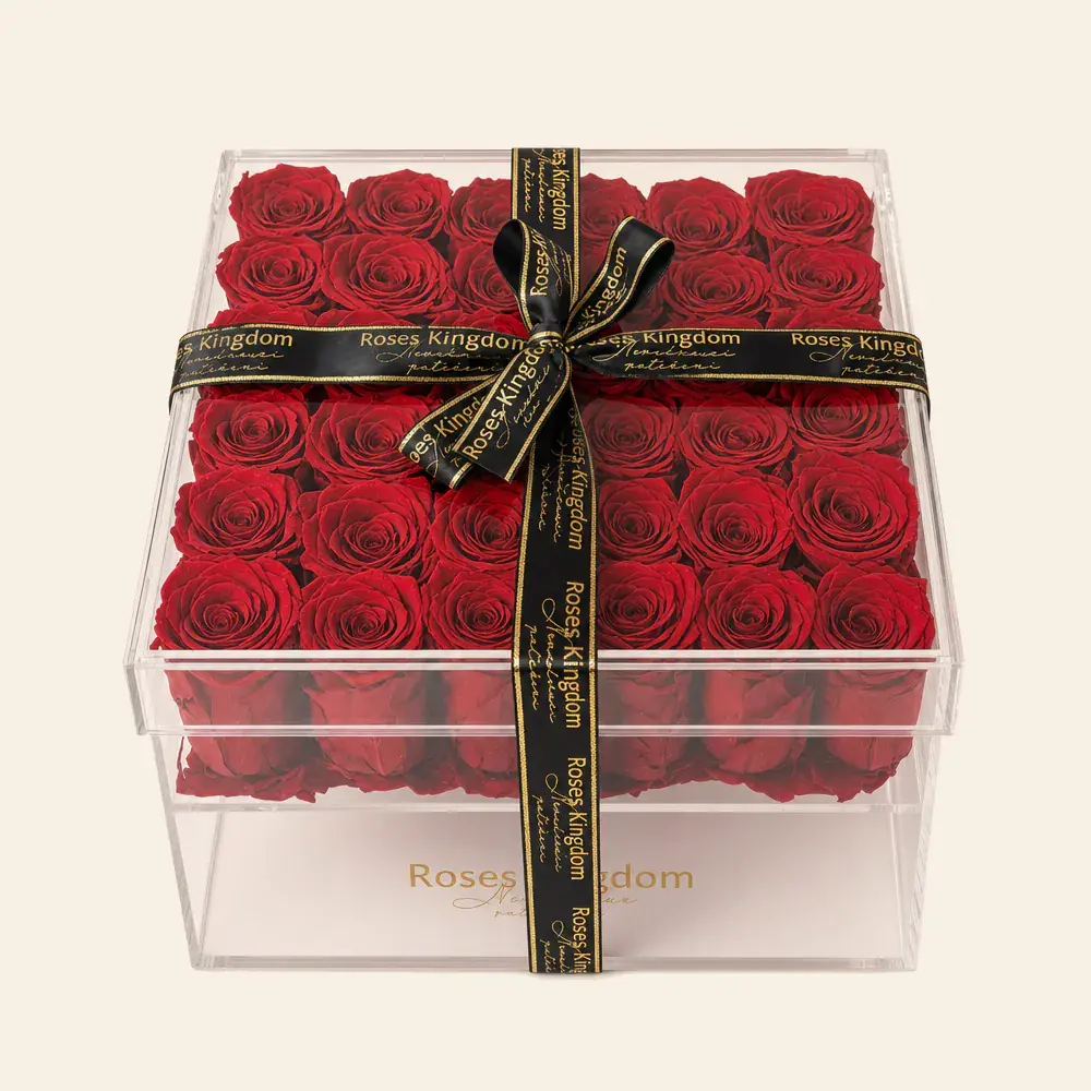 Royal Crystal Box, akrylový box s 36 růžemi ČERVENÁ