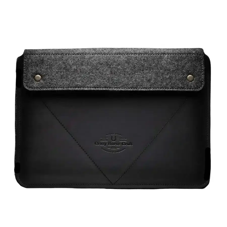 Crazy Horse Craft Kožený obal na MacBook Air 13” Carbon Black