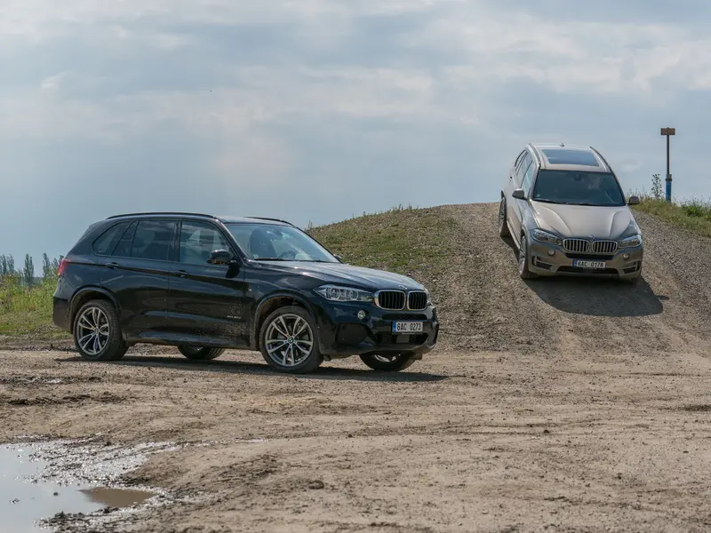 Zážitek - Offroad kurz s vlastním vozem Co dělat v Praze? Vyrazte za zážitky