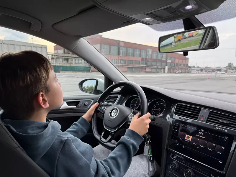 Zážitek - Autoškola pro děti a mladé řidiče od 5 let Moravskoslezský kraj: Adrenalin i pohoda
