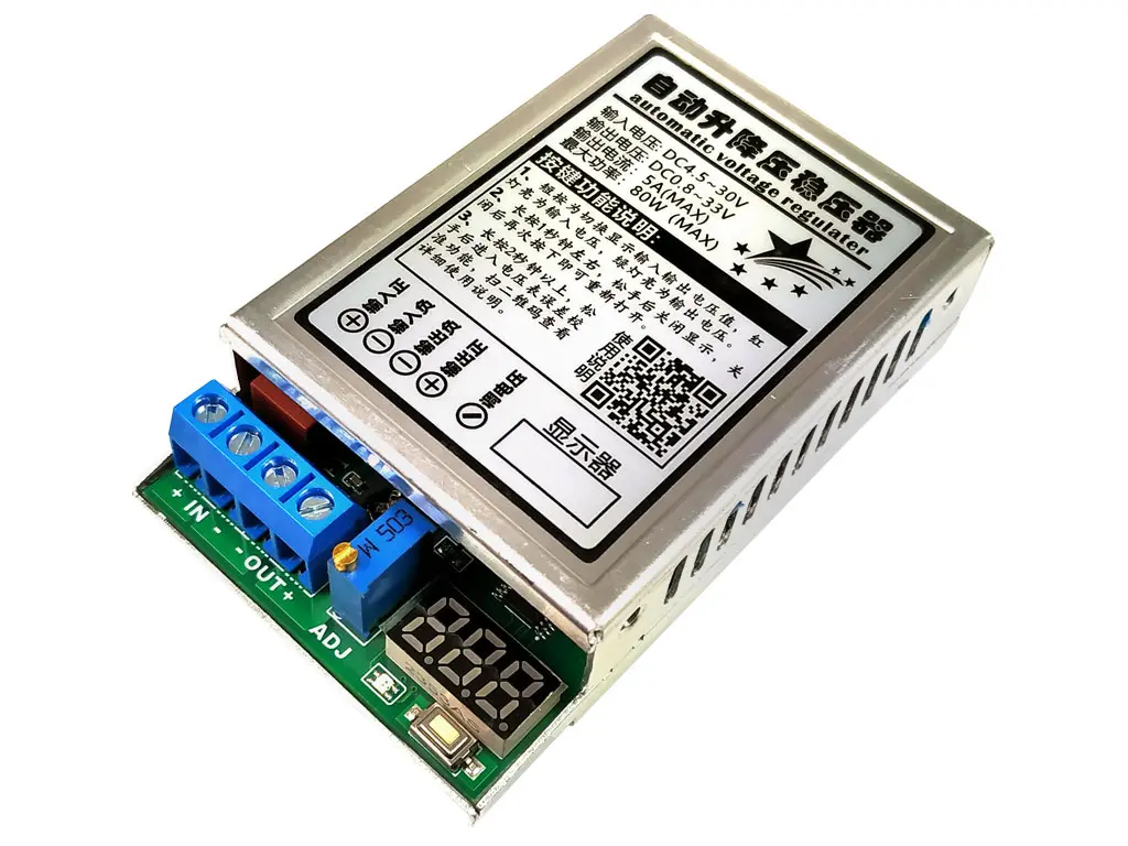 Modul nastavitelného zdroje STEP-DOWN + STEP-UP 5 - 30V / 0,8 - 33V / 80W max 5A, s digitálním voltmetrem, univerzální použití
