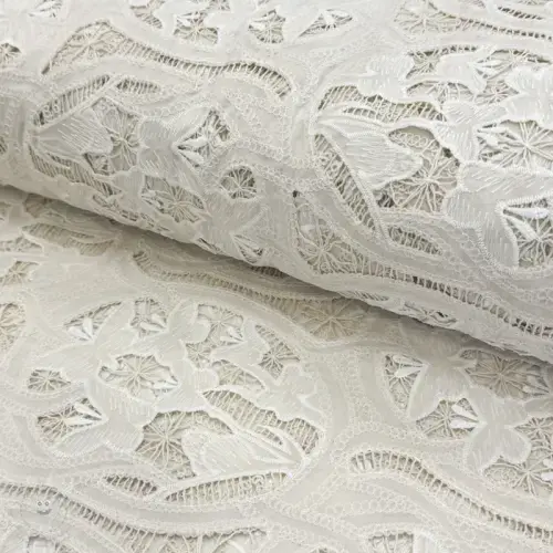 Bavlněná látka EMBROIDERY Blanchette design A