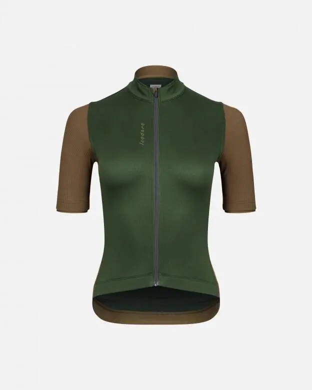 W Cyklodres ISADORE Signature