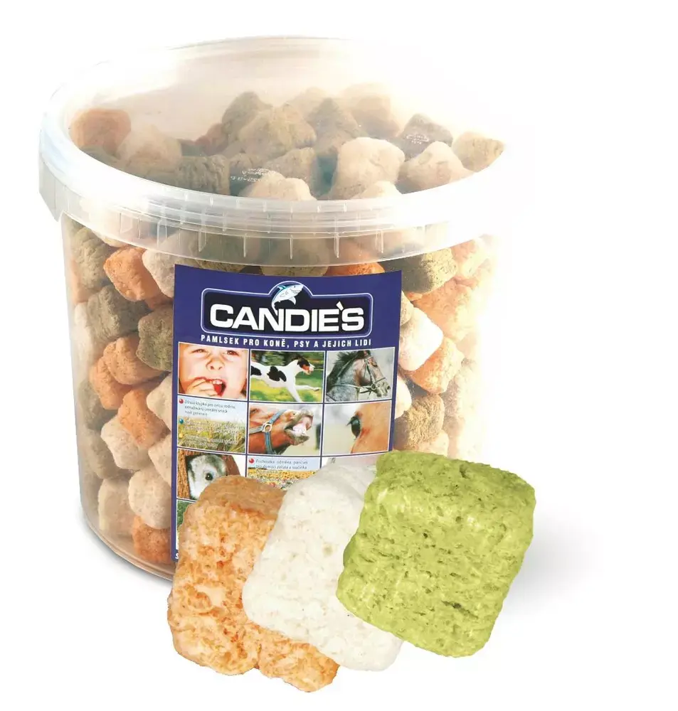 Pamlsky pro koně Candies MIX kyblík 6l