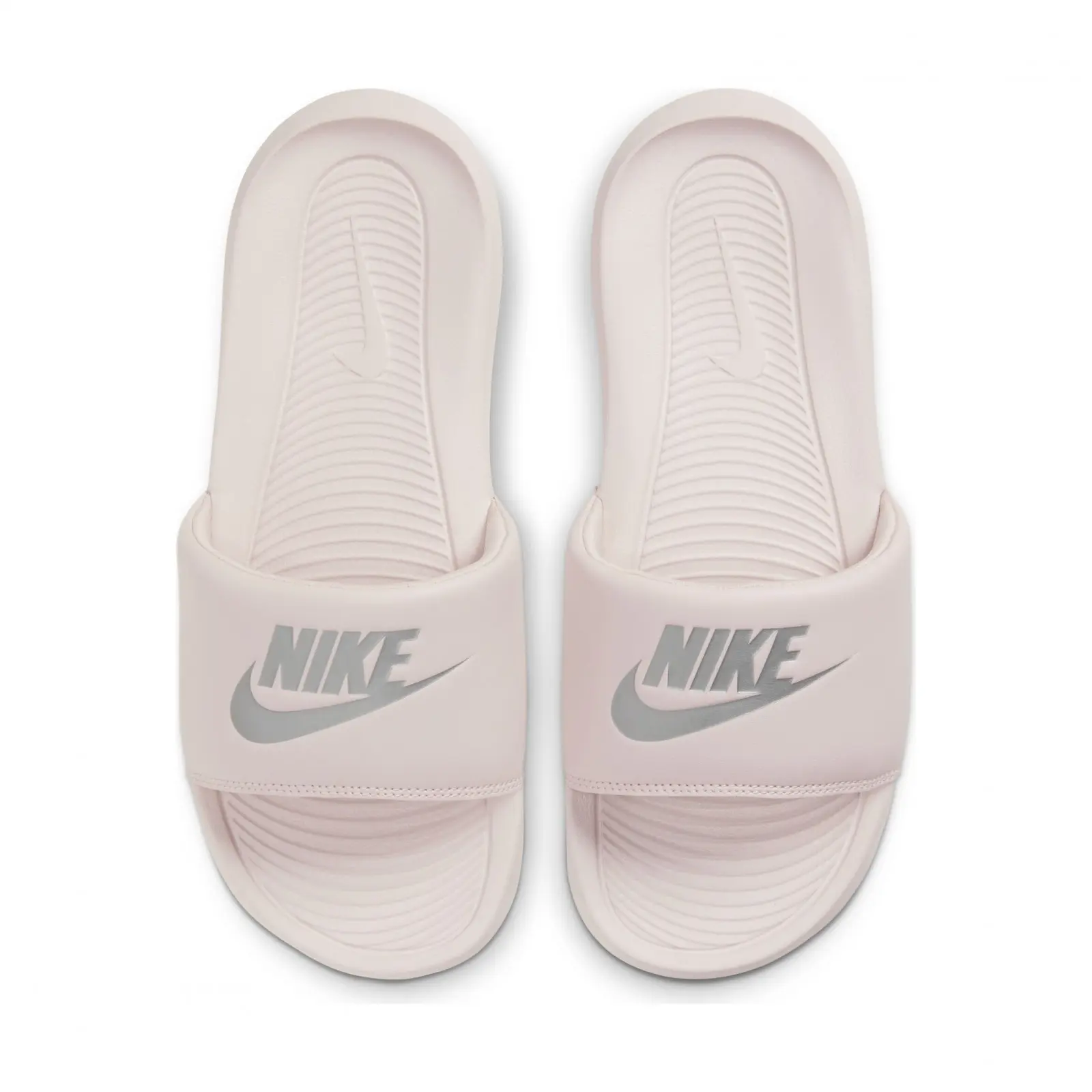 Nike Victori One