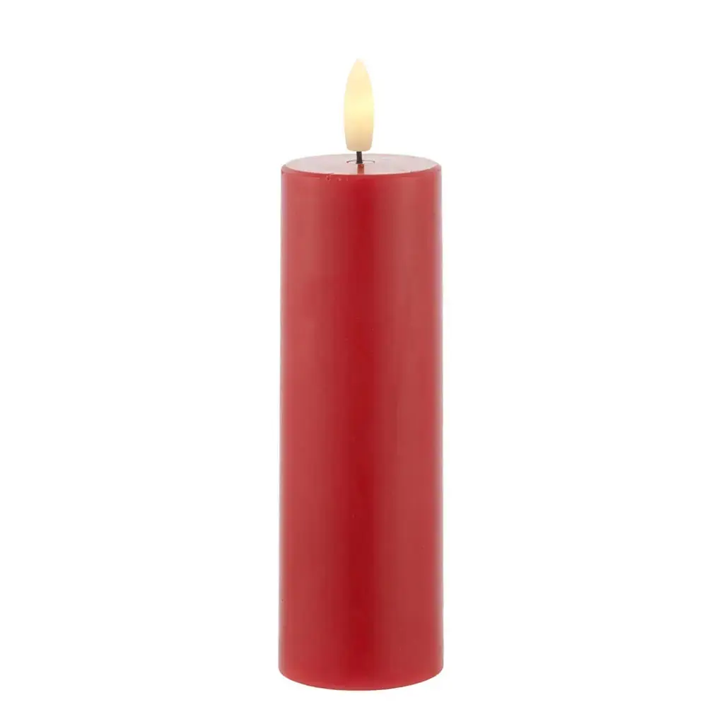 Vosková LED svíčka Sille, Ø 5 × 15 cm, červená, interiér, 2× AA