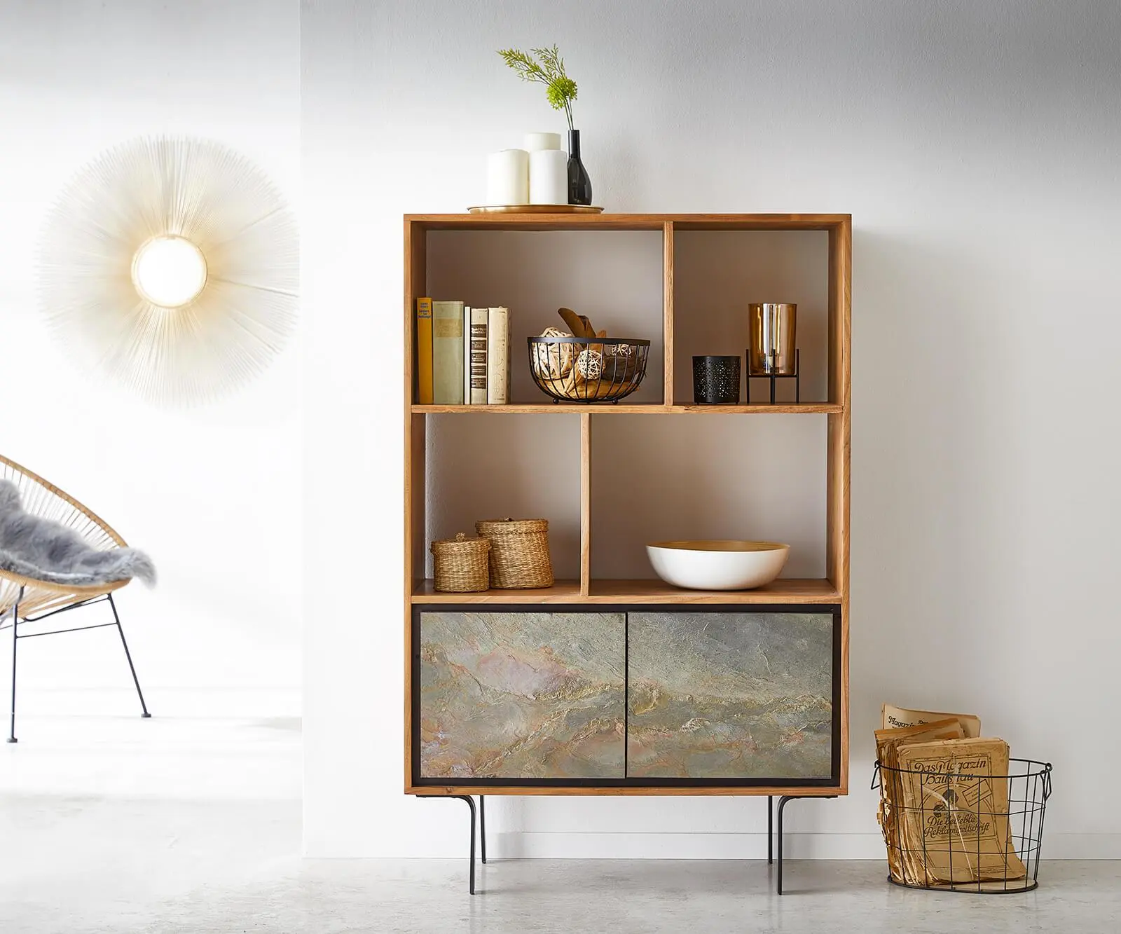 DELIFE Skříň Juwelo 88x135 cm akácie přírodní s kamennou dýhou