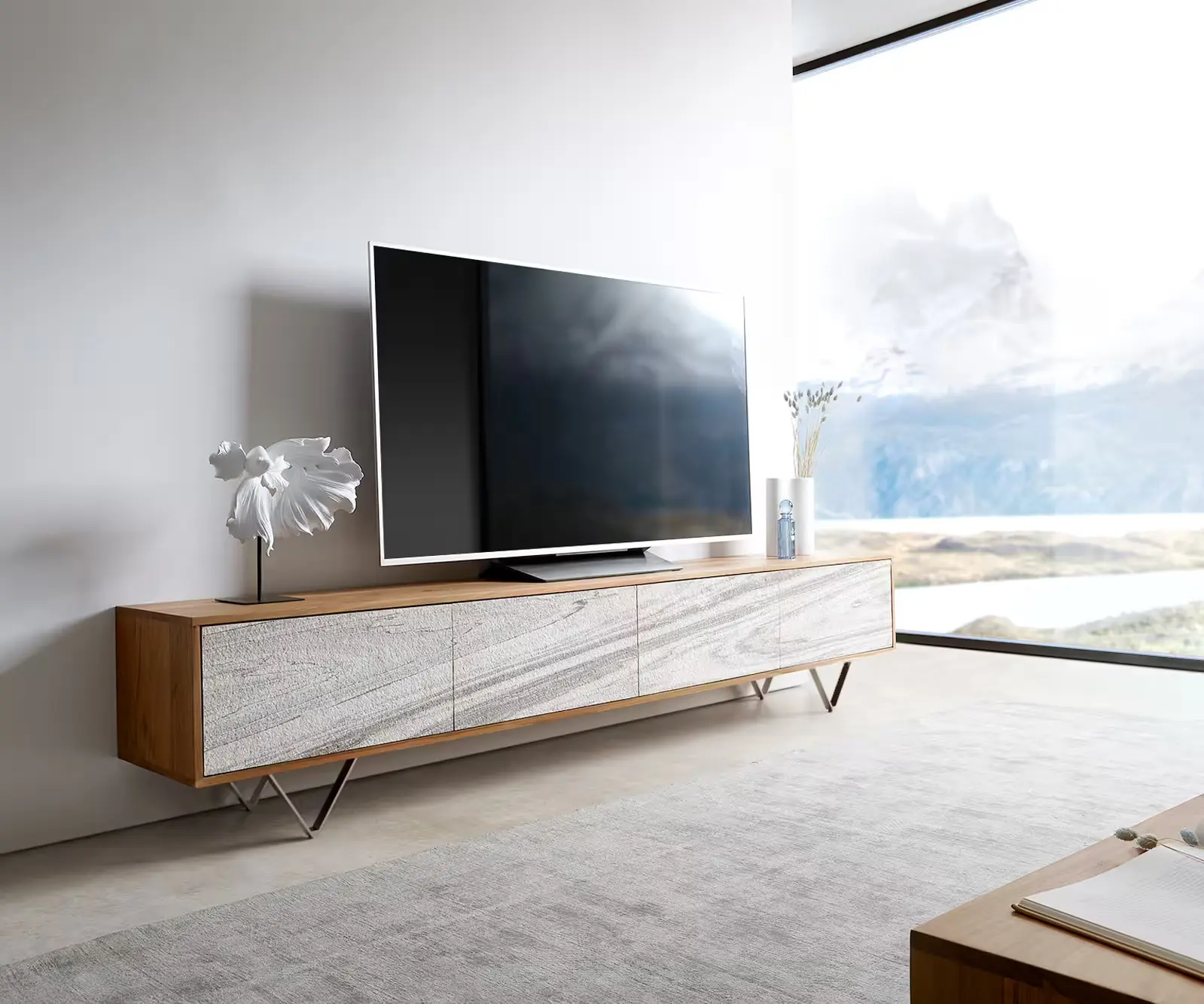 DELIFE TV stolek Kleo 220 cm akácie přírodní 4 dvířka podnož ve tvaru V nerezová ocel