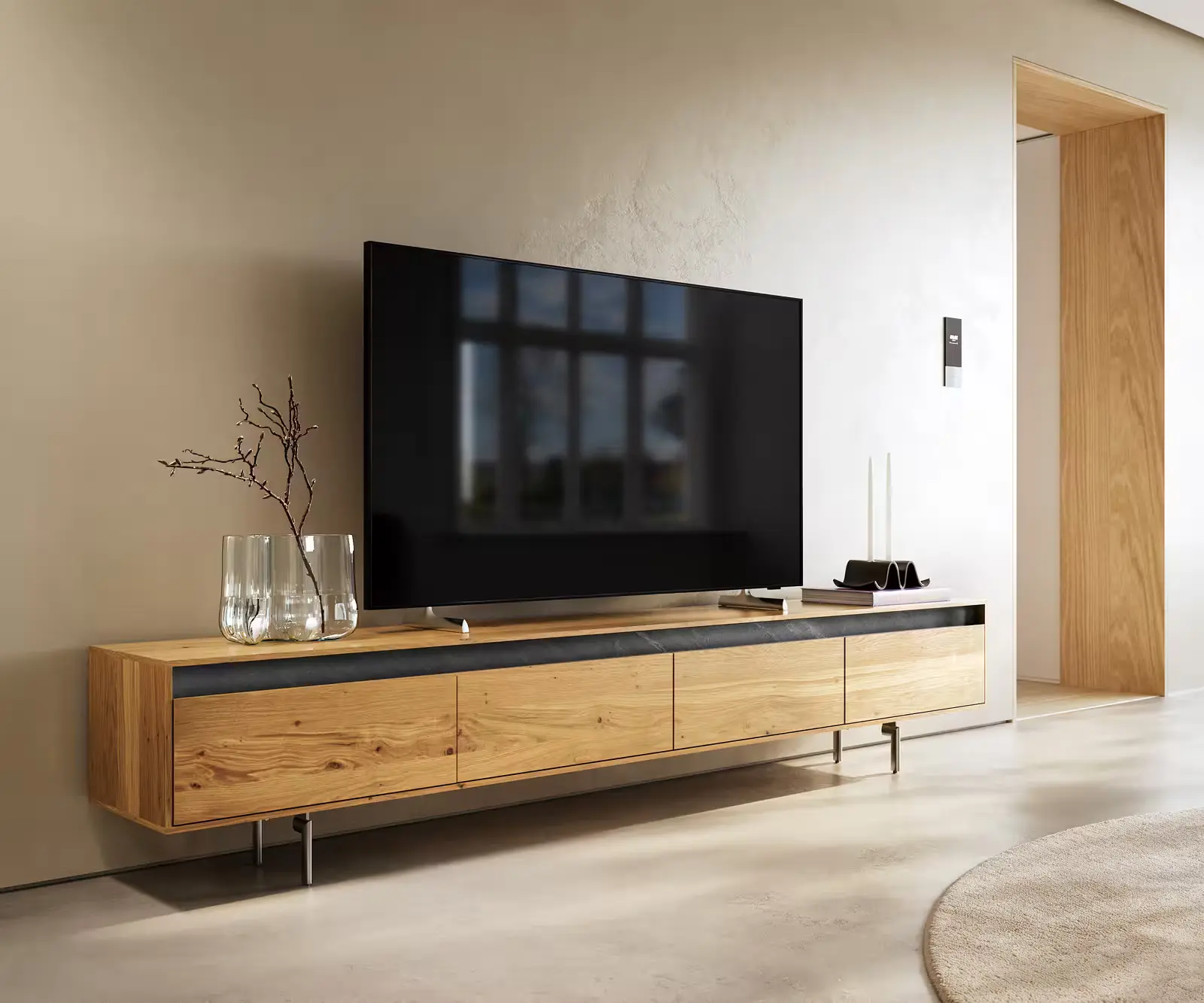 DELIFE TV stolek Stonegrace 240 cm dub přírodní 4 dvířka podnož oválná nerezová ocel