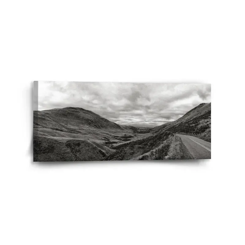 Obraz Černobílé údolí - 110x50 cm