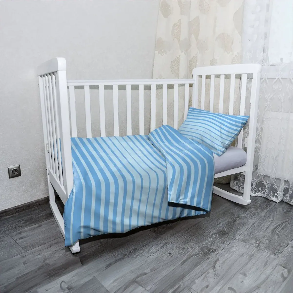 Mikroplyšové dětské povlečení do postýlky Světle modré pruhy - 100x135 / 40x60