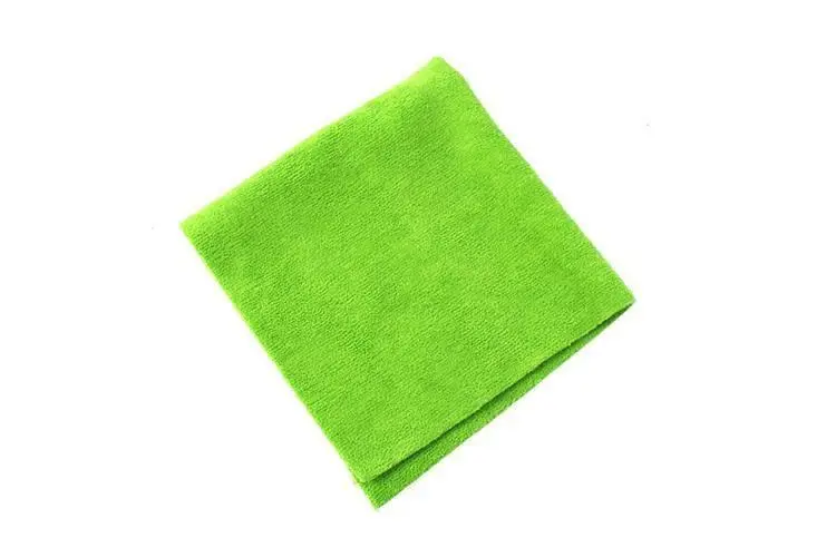 Daniel Washington Laser cut green microfiber 40x40cm (Mikrovlákno)