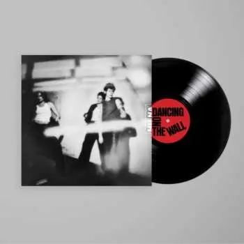 LP Muna: Dancing on the Wall