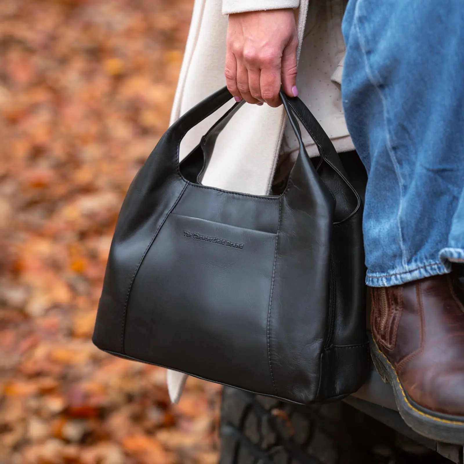 Dámská kožená kabelka The Chesterfield Brand Salina - černá