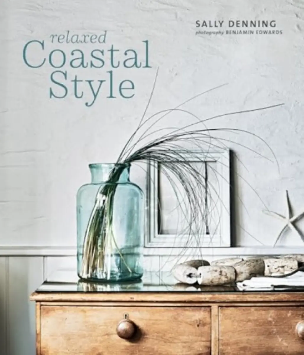 Relaxed Coastal Style - Sally Denning