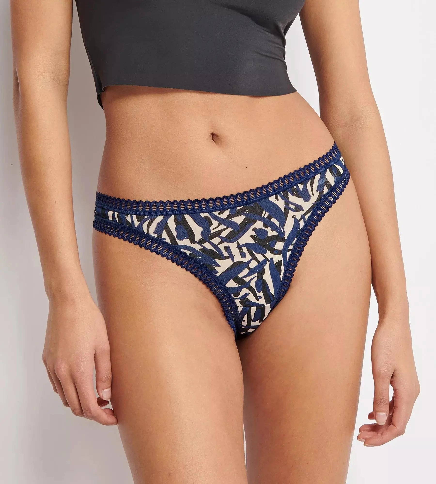 Dámské kalhotky GO Crush String C3P - BLUE - modré M008 - SLOGGI BLUE M