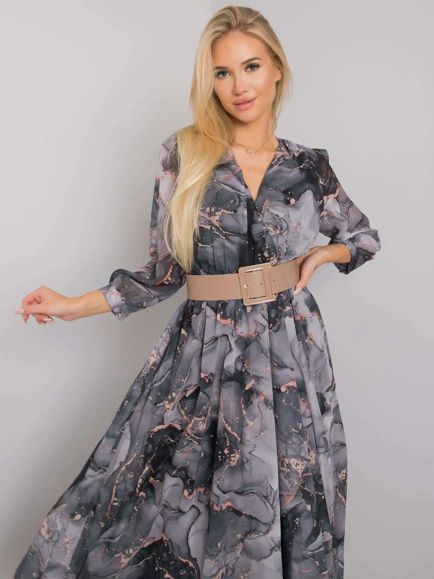Šaty LC SK 22K šedá černá S model 21110847 - FPrice