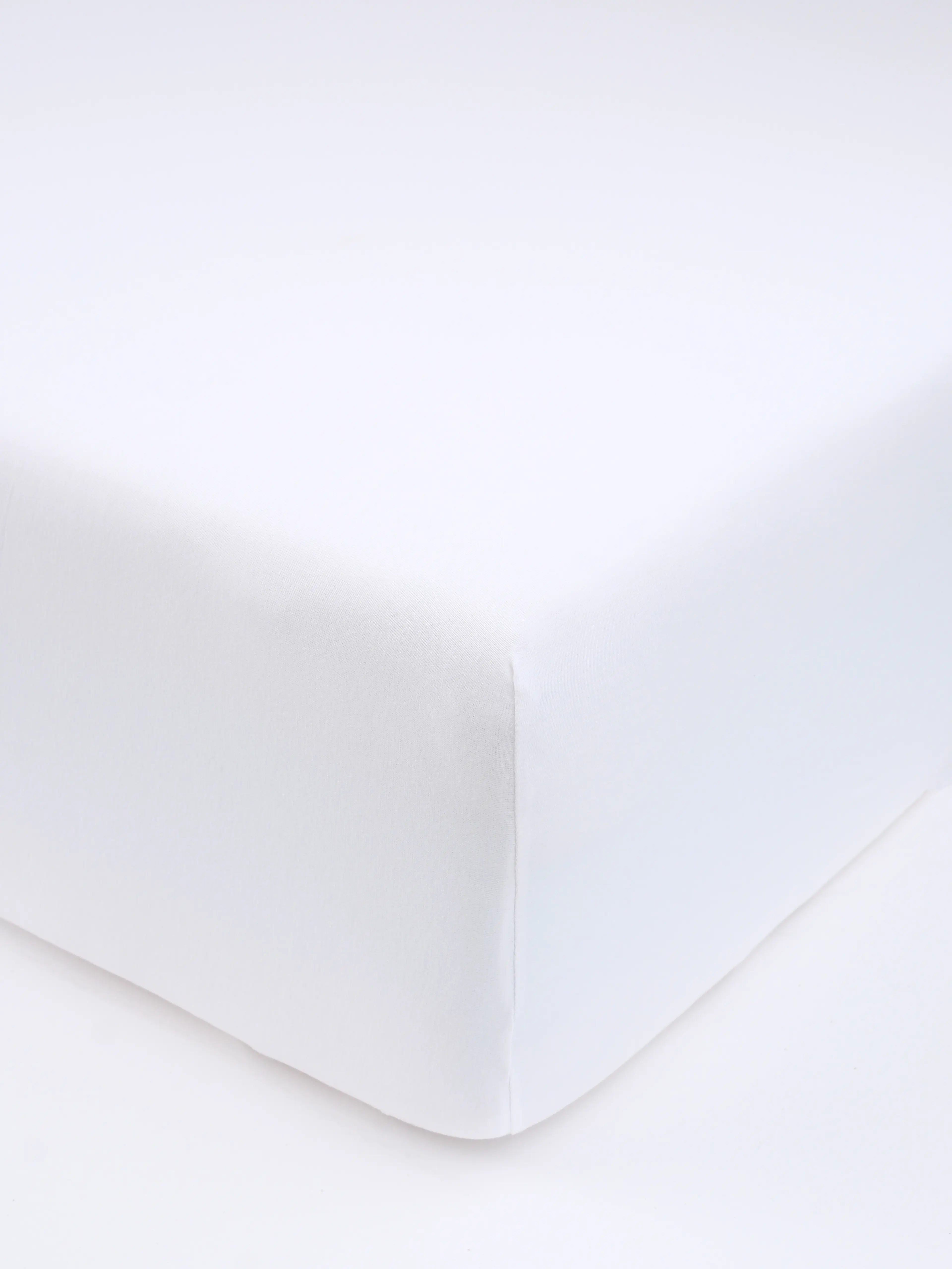 MKLuzkoviny.cz Jersey prostěradlo do postýlky s elastanem Deluxe 70 × 140 cm – bílá