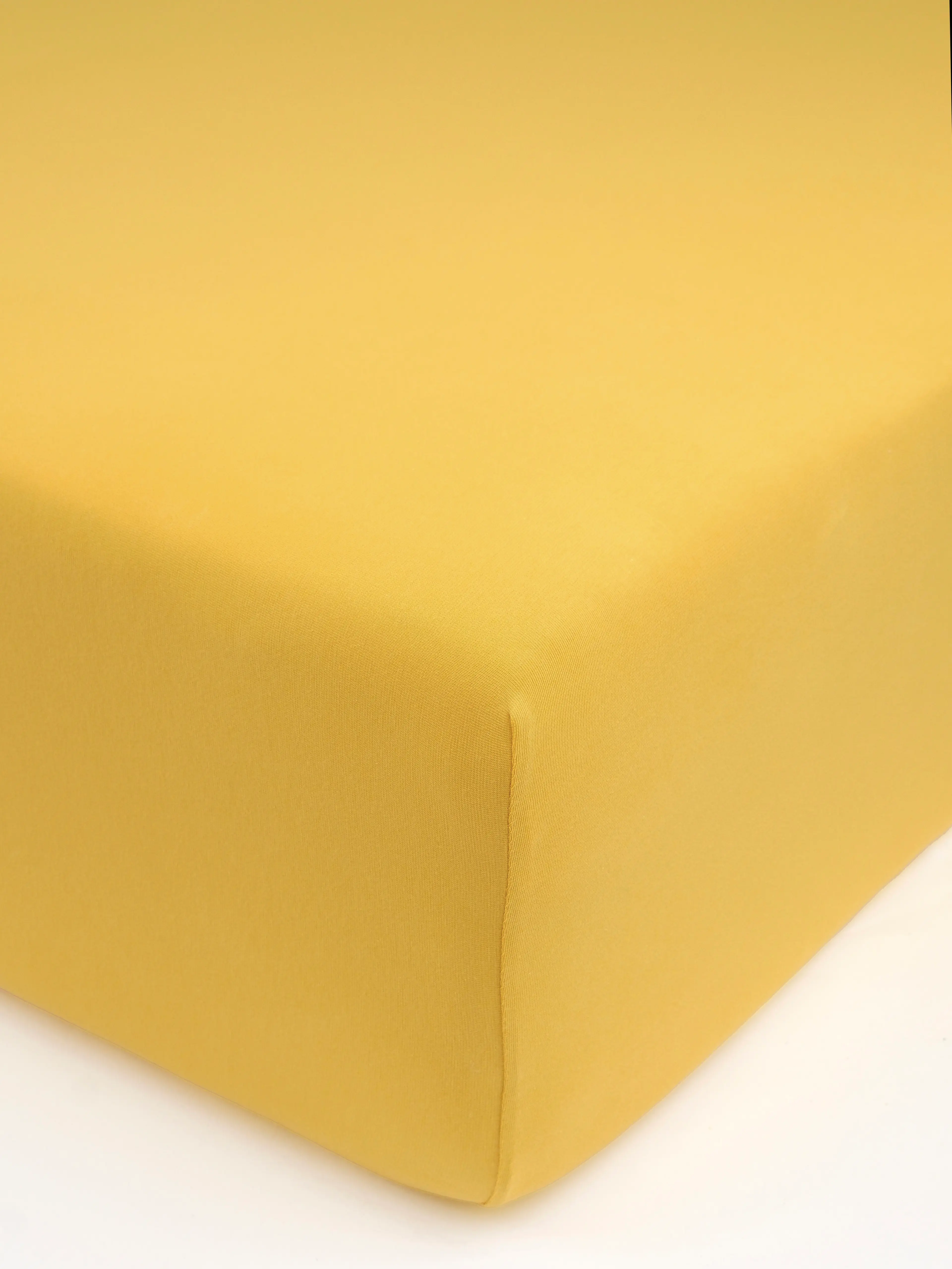 MKLuzkoviny.cz Jersey prostěradlo s elastanem Deluxe 120 × 200 cm - hořčicové