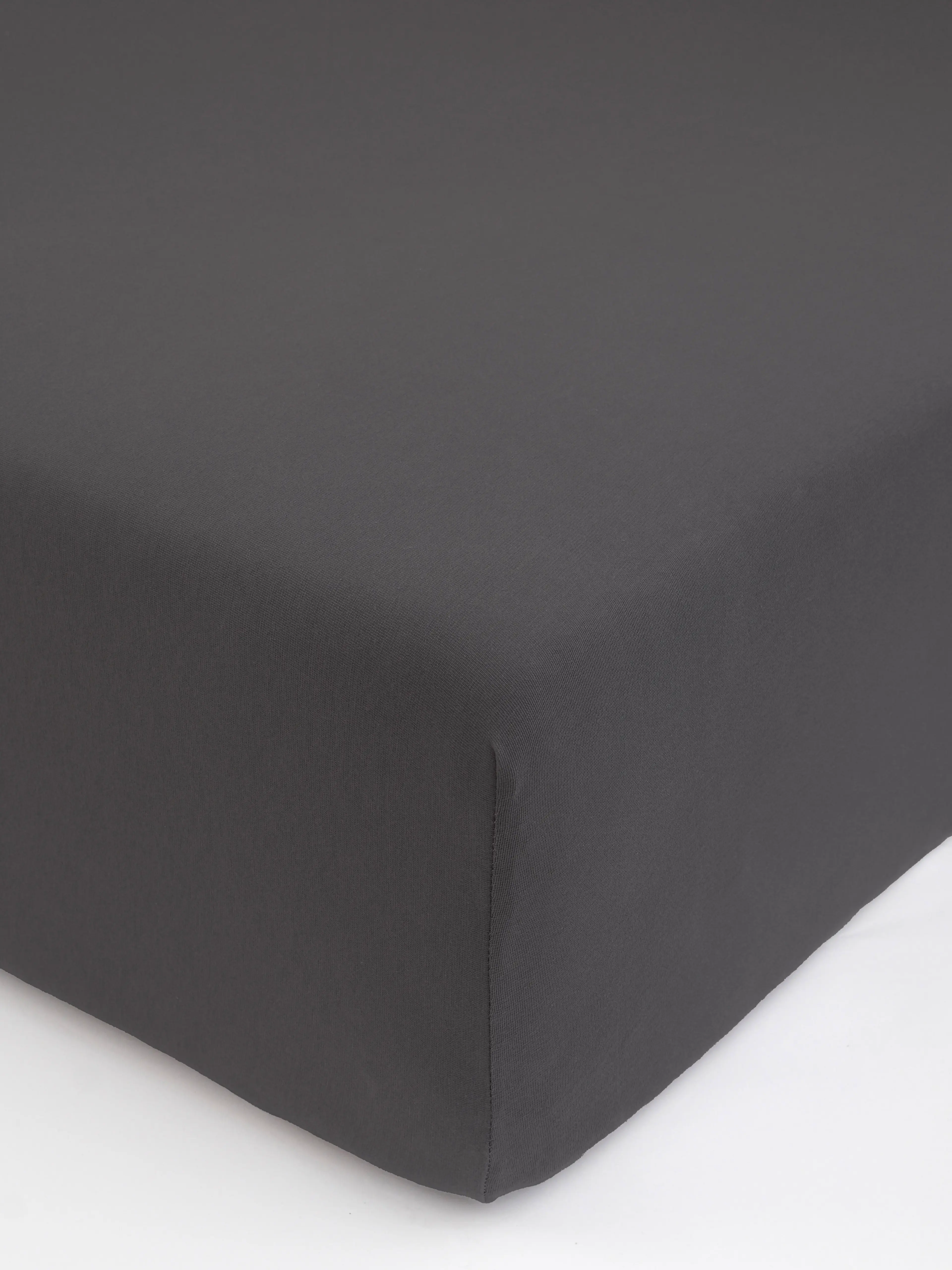 MKLuzkoviny.cz Jersey prostěradlo s elastanem Deluxe 90 × 200 cm – tmavě šedé