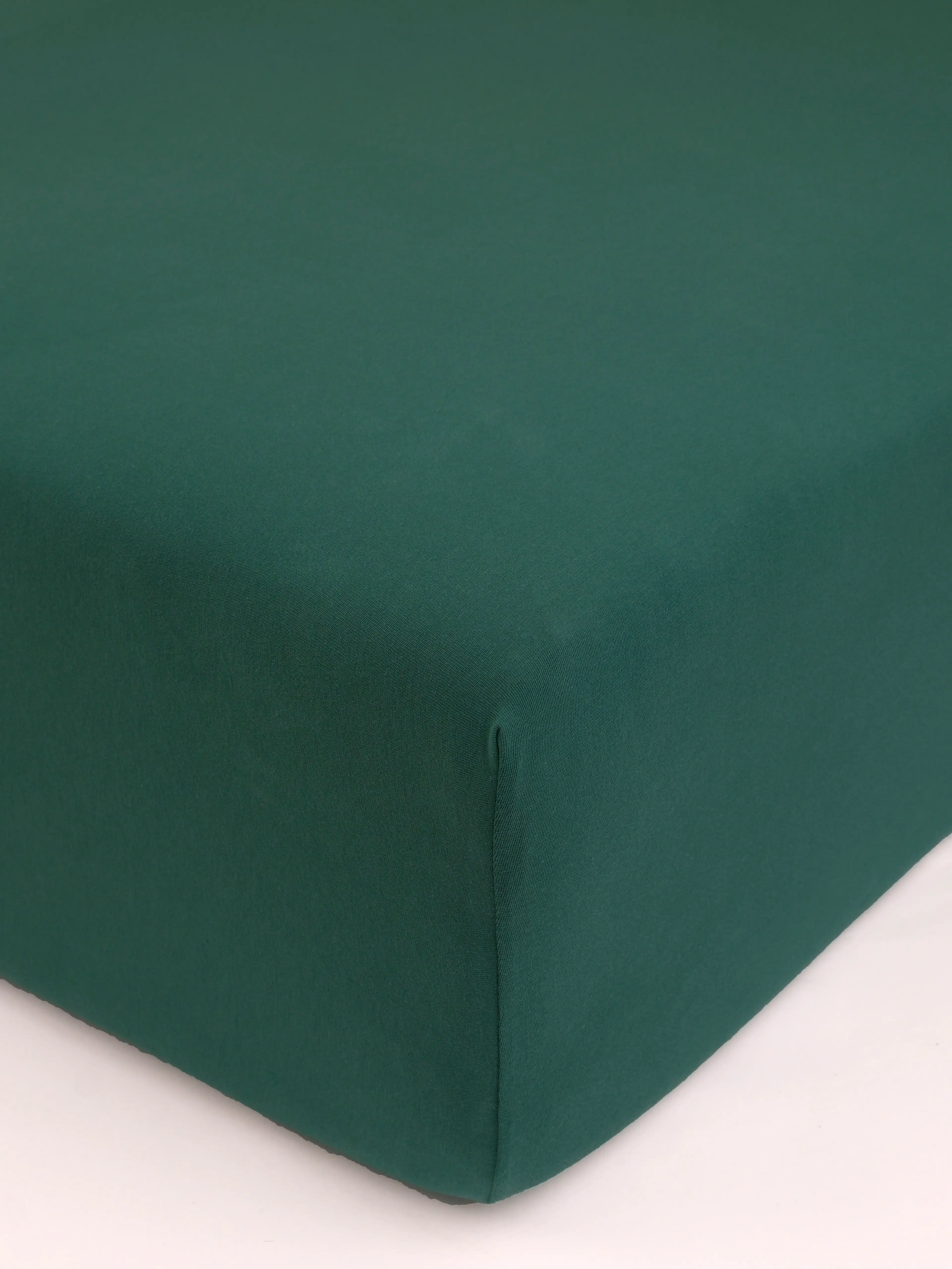 MKLuzkoviny.cz Jersey prostěradlo s elastanem Deluxe 140 × 200 cm – tmavě zelené