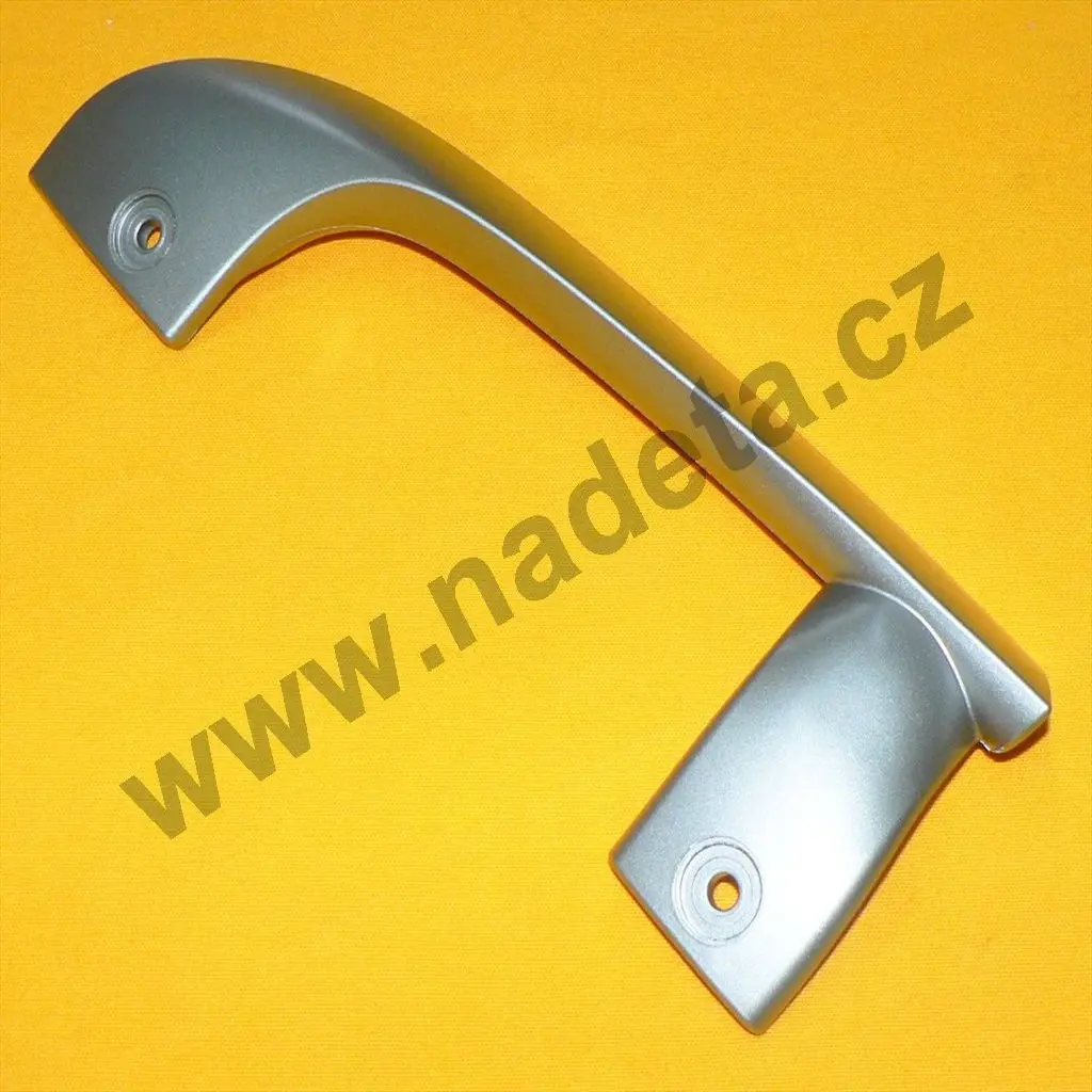 Madlo dvířek stříbrné, lednice Gorenje RK4255E, levé horní nebo pravé spodní, rozteč otvorů 160mm