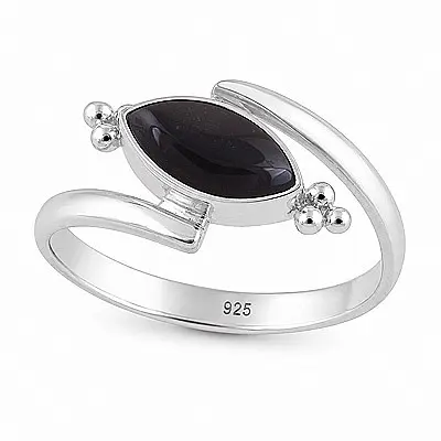 Stříbrný prsten s onyxem - 52 mm (US 6), 2,1 g