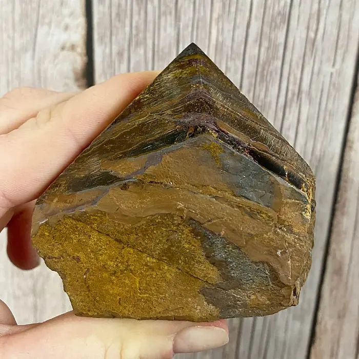 Tygří oko surové leštěná špice KO2 - cca 7,1 x 6,6 cm, 273 g