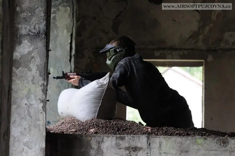 Airsoft - svět plný adrenalinu, zábavy a zážitků - Balíček „školní“ - zažijte neobvyklý školní výlet