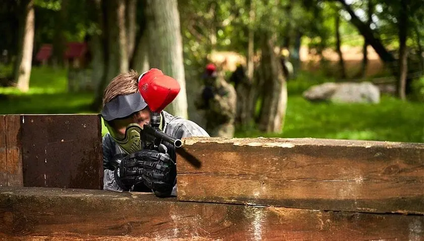 Paintball v areálu Slověnický mlýn Lišov - zažijte adrenalin a napětí