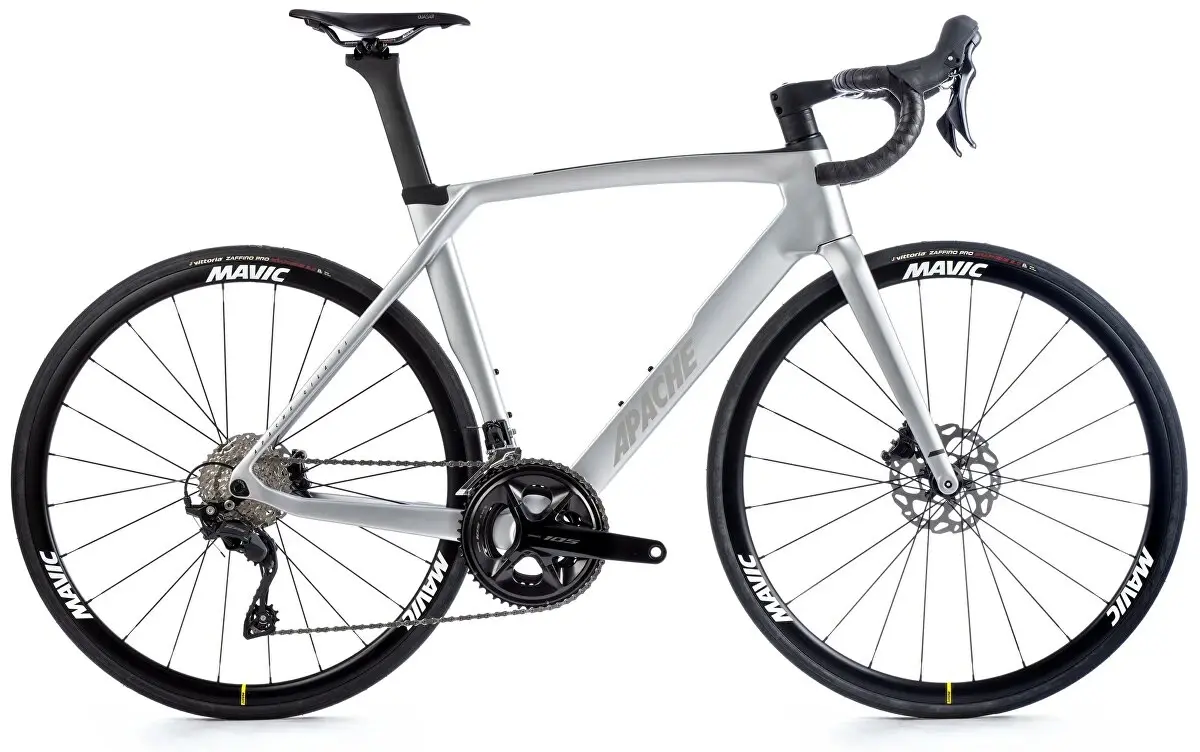 Apache Gila RS3 stříbrné (56 cm) 28" silniční kolo