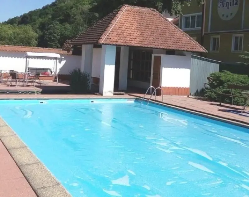 Cornisun obdelník 3 x 2,5 m - solární plachta