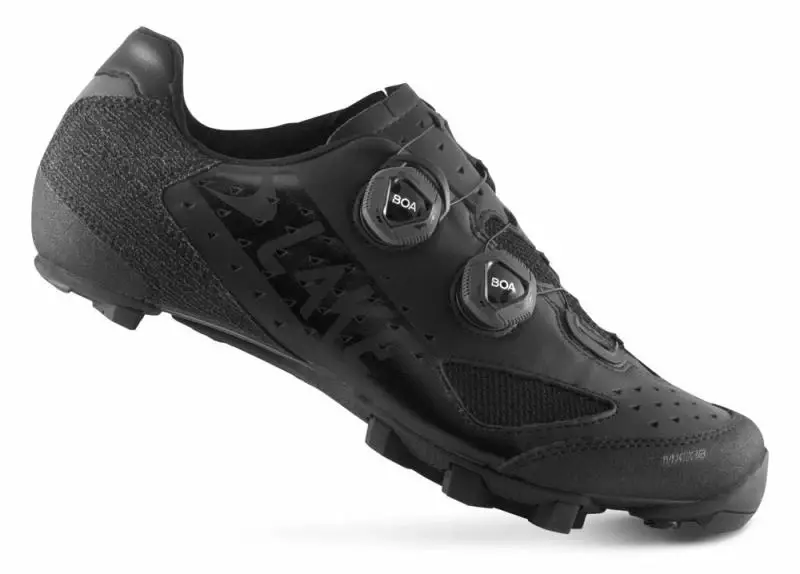 Lake MX238 Carbon černé tretry POUZE EU 44,5 (VÝPRODEJ)