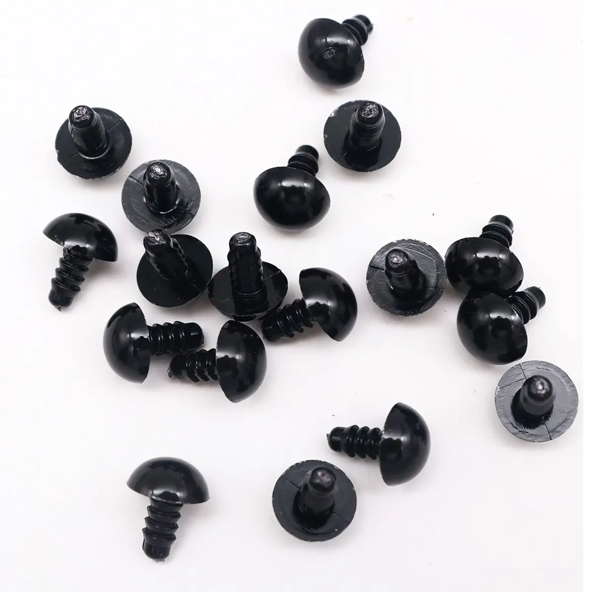 Bezpečnostní oči, jednobarevné černé, průměr 16mm
