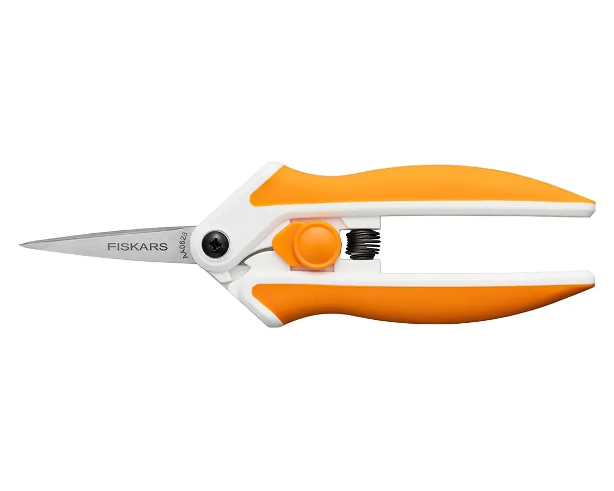 Fiskars Nůžky Premier EasyAction na vyšívání 15 cm, MicroTip