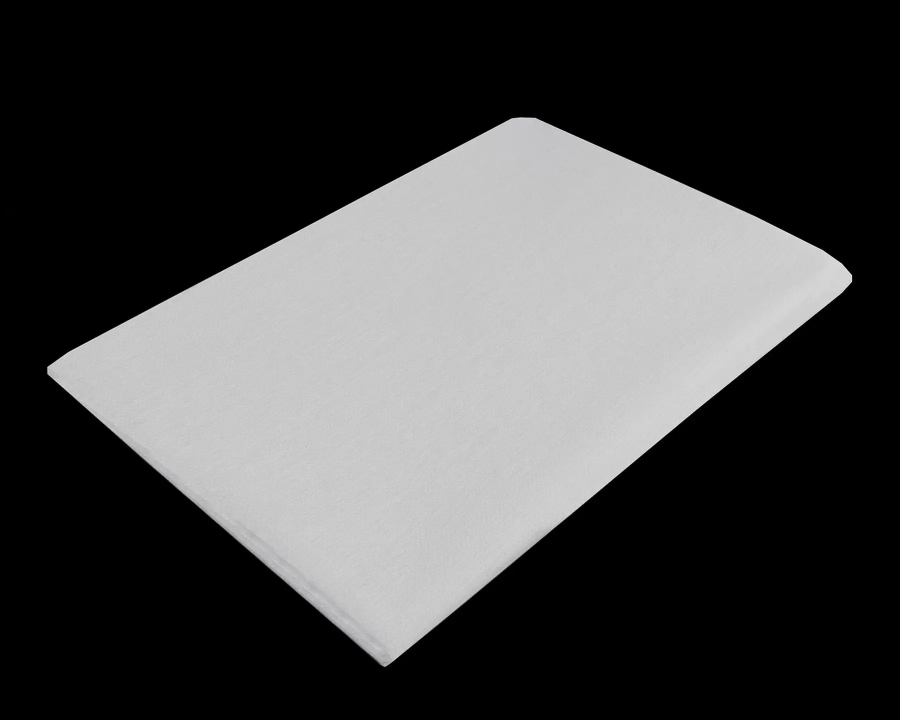 Polytex Vlizelín 350399 jednostranně lepící / nažehlovací, jemný, bílý (šedý nádech), š. 100cm, 20+15g/m2 (látka v metráži)