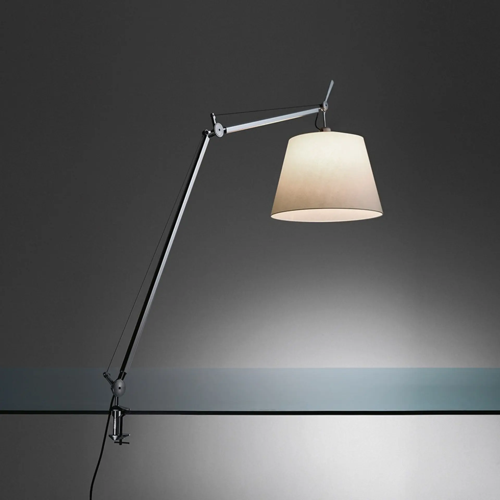 Artemide stolní lampa Tolomeo Mega LED 31 W 2700K stmívatelná hliník bez stínítka a základny