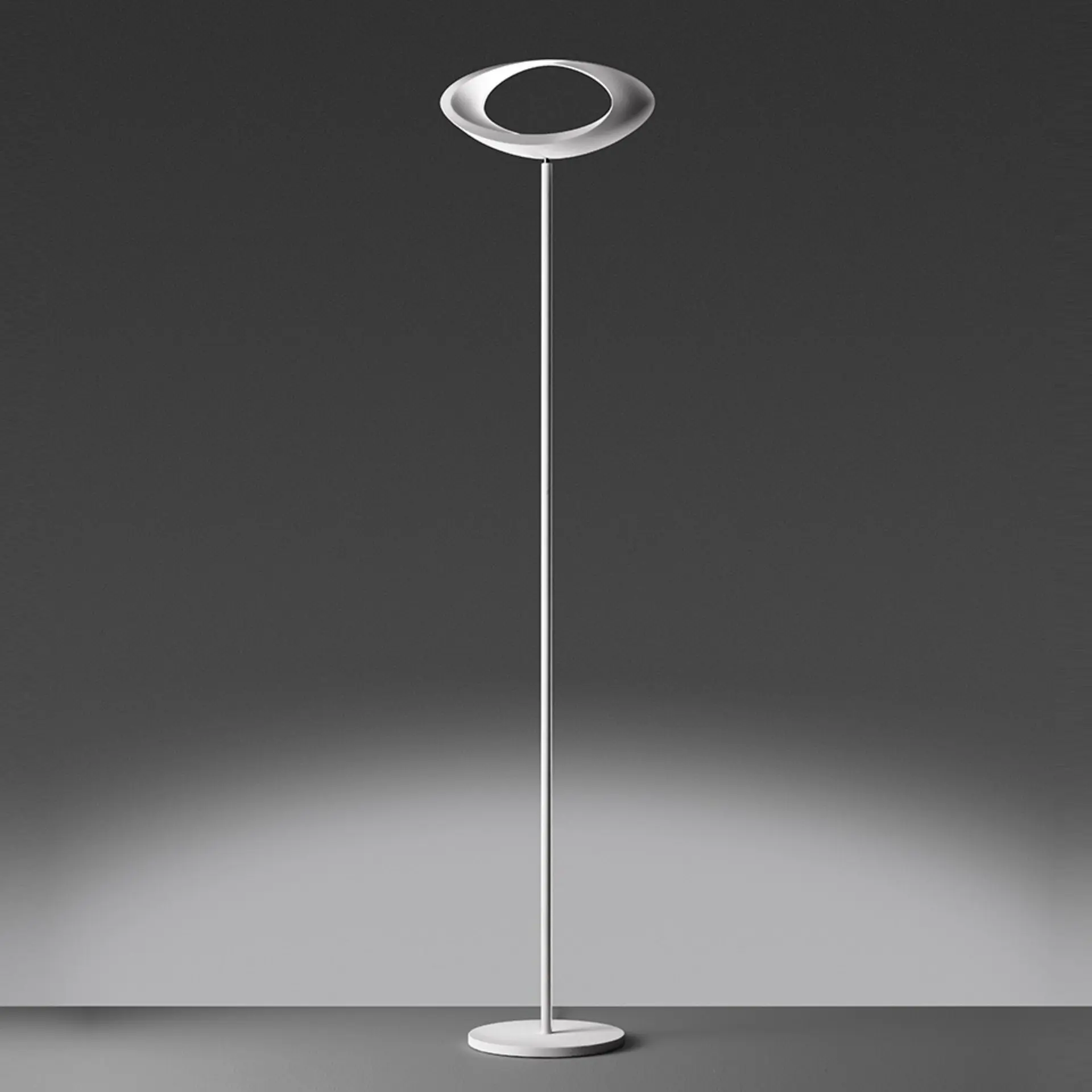 Artemide stojací LED lampa Cabildo 44 W 2700K stmívatelná