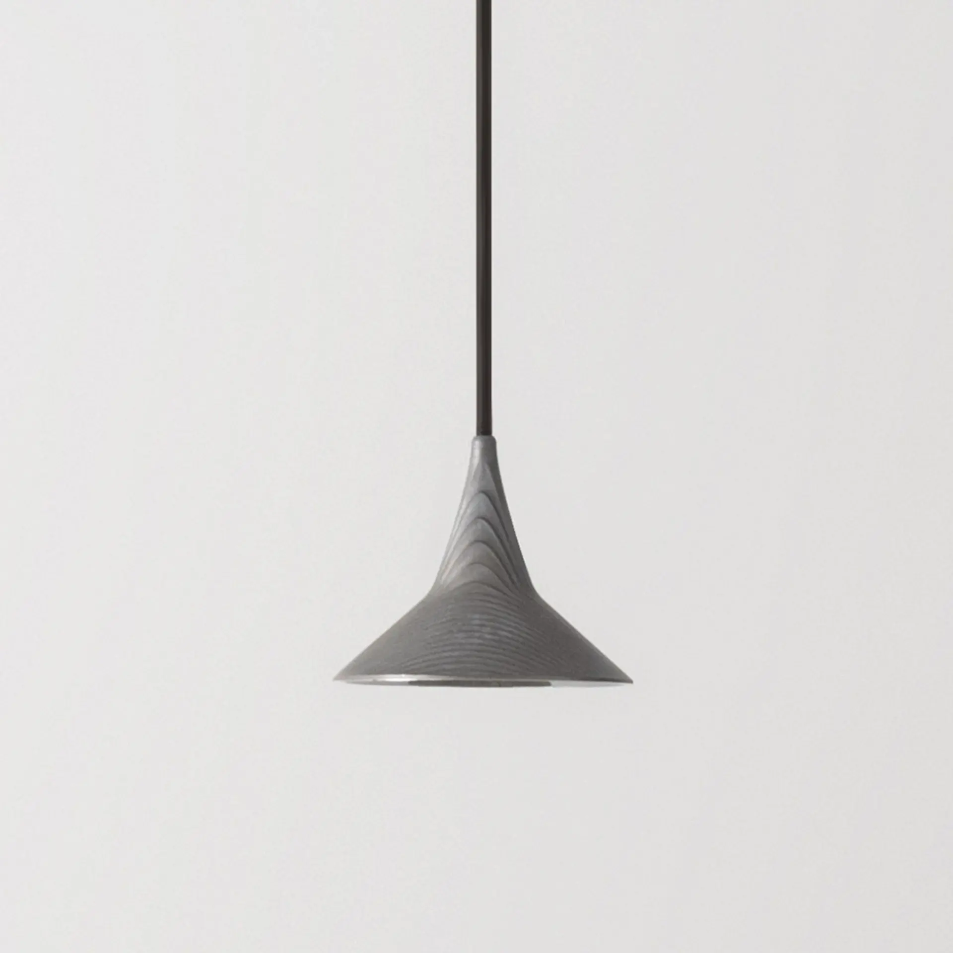 Artemide závěsné svítidlo Unterlinden 7,5 W 3000K hliník