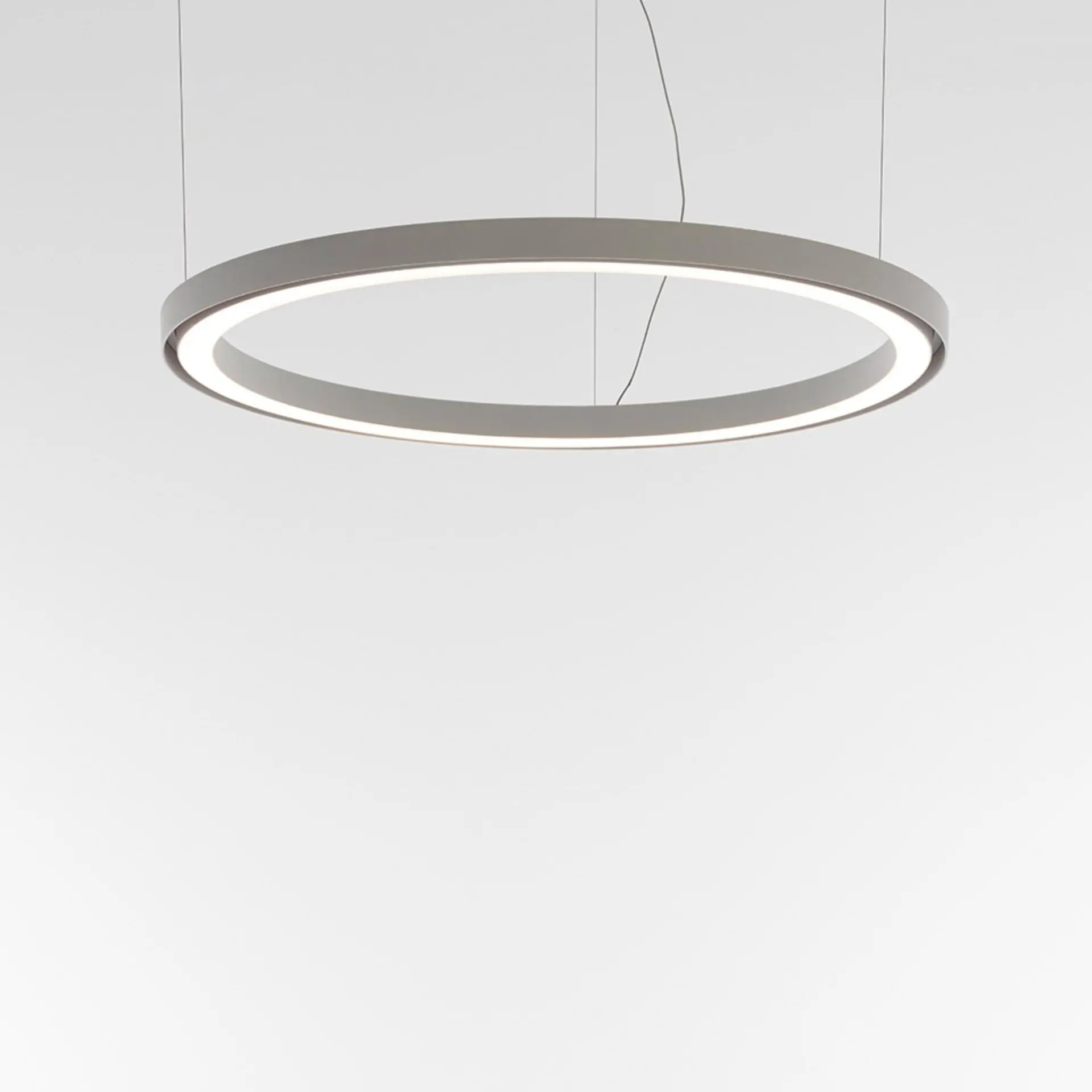 Artemide závěsné svítidlo Ripple Ring Ø900 50 W 3000K