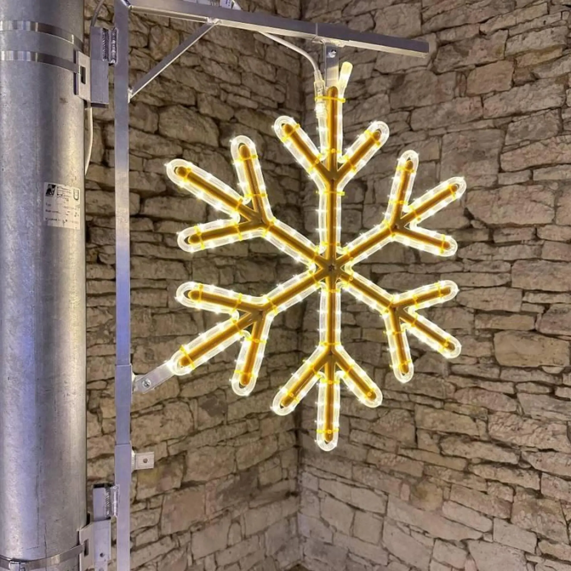 DecoLED LED světelná vločka VI, na sloupy VO 3D tisk, pr. 65 cm, teple bílá