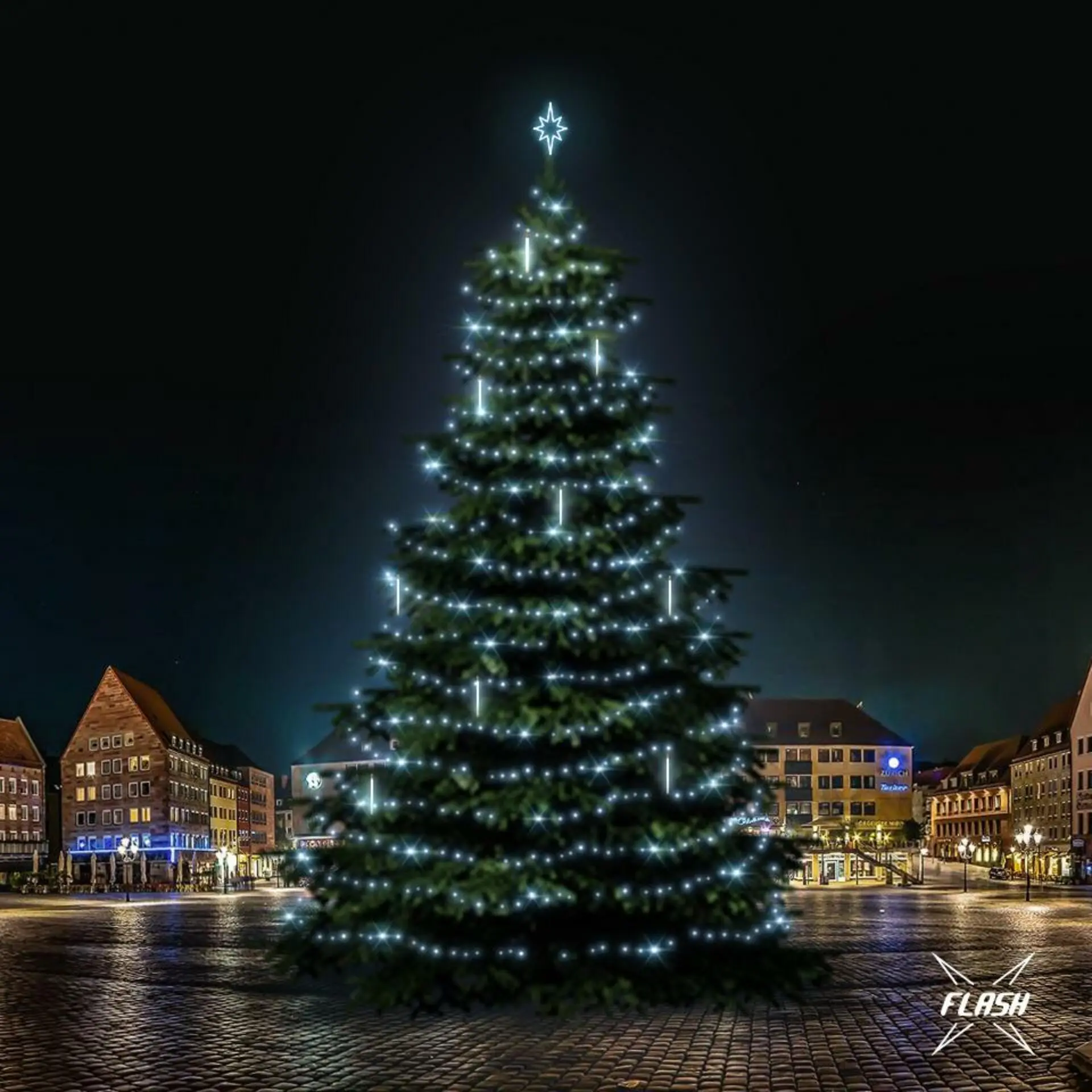 DecoLED LED světelná sada na stromy vysoké 21-23m, ledová bílá s Flash, s padajícím sněhem