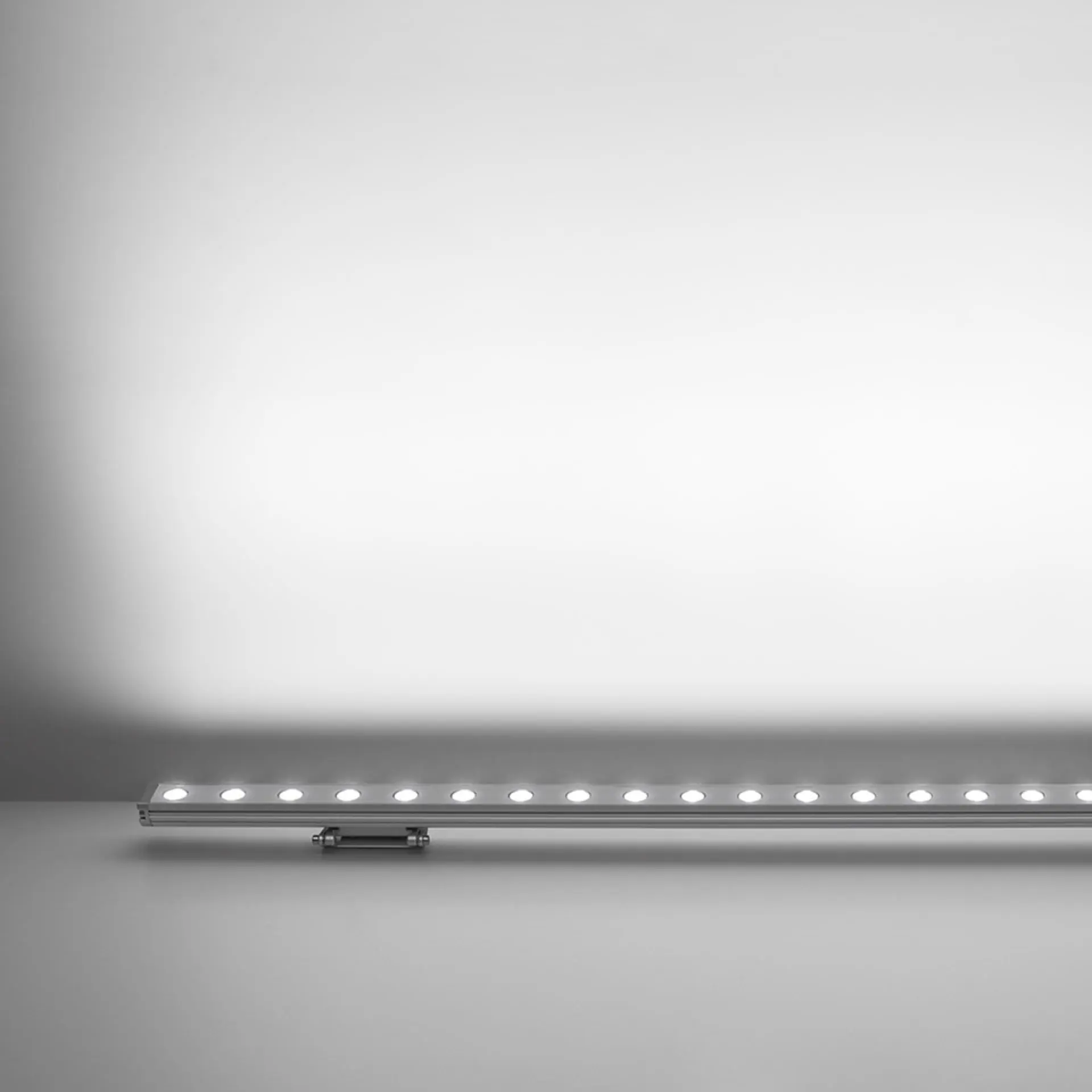Artemide LED svítidlo Spike 48 W 24 V DC 3000K 31° Architectural Outdoor