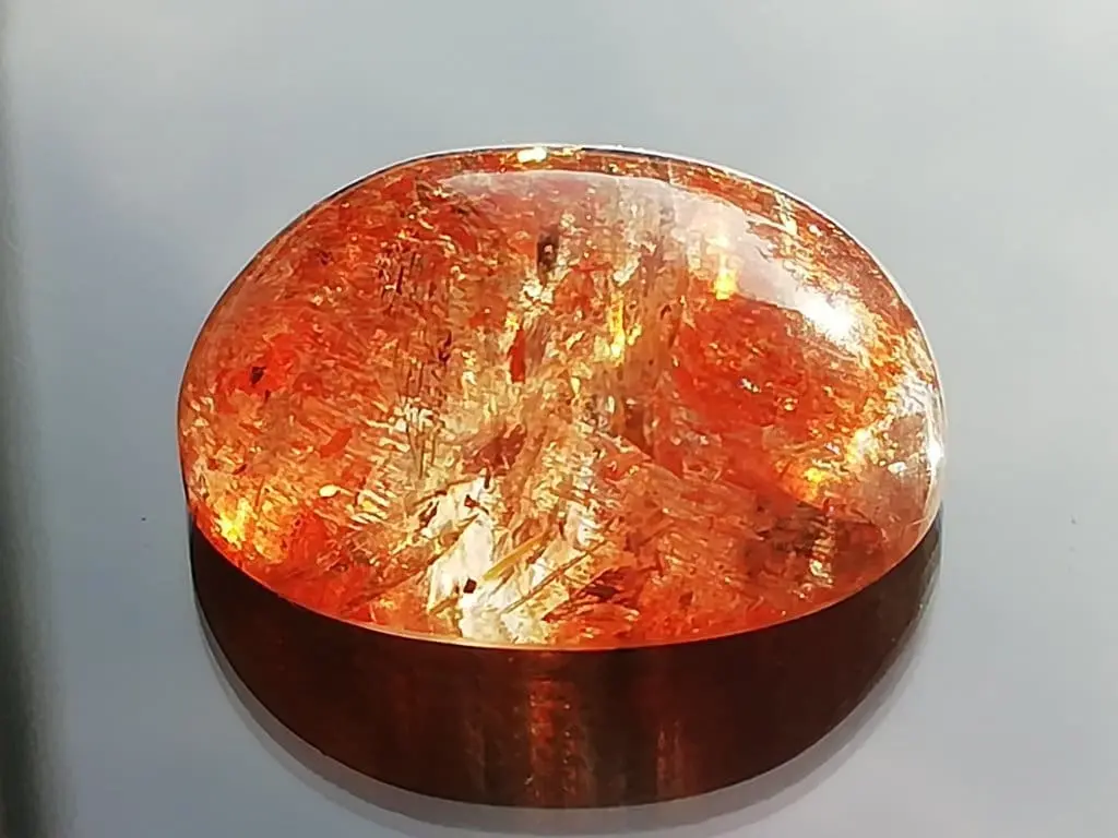 Sluneční kámen 4,43 CT